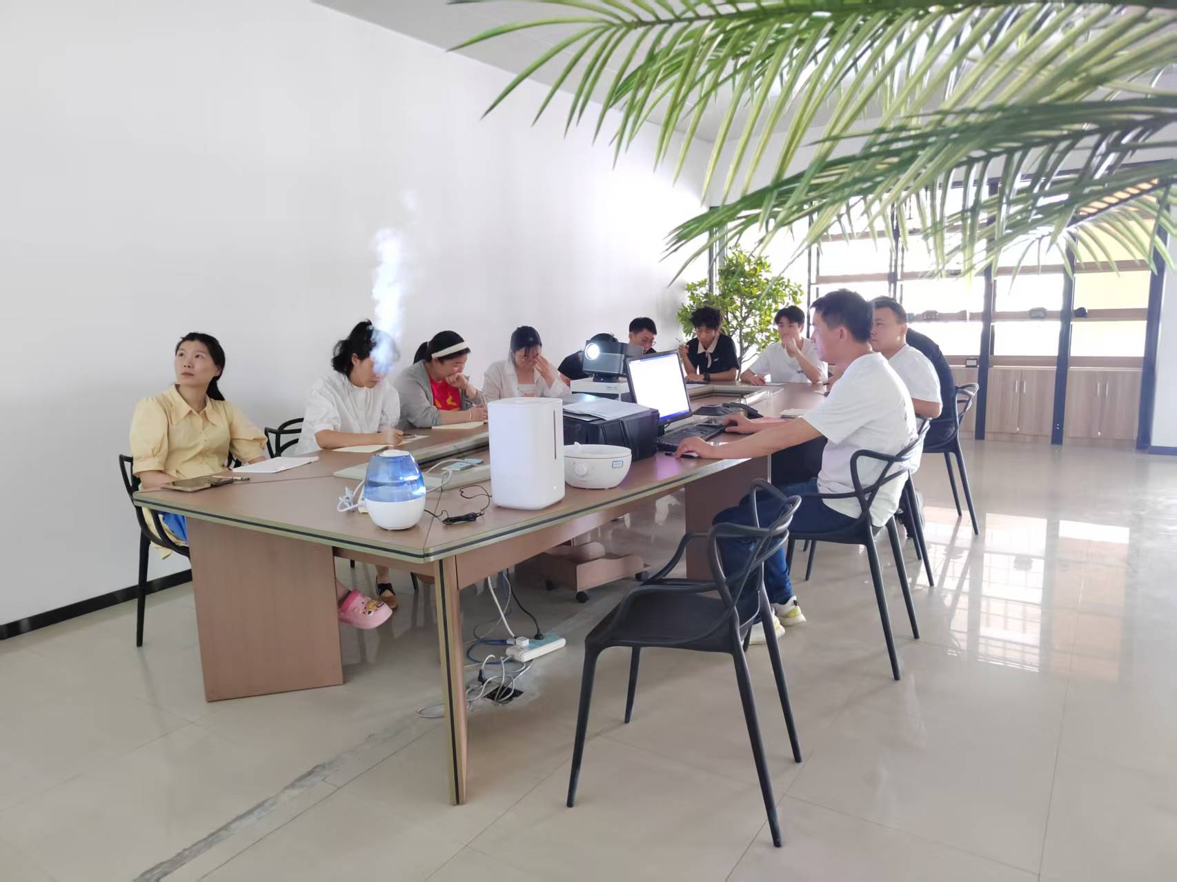 Sesja szkoleniowa dotycząca nawilżaczy